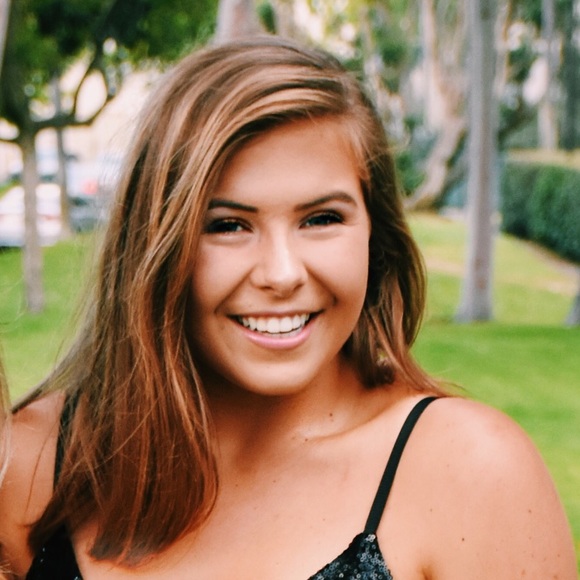 Meet your Posher, Emmy - Picture 1 of 1